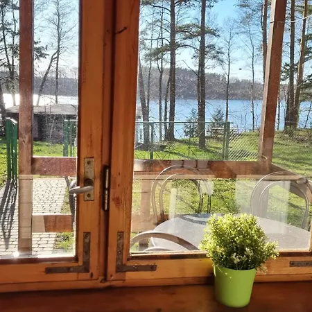 Lodge W Borkowie Nad Jeziorem Borkowo (Kartuzy)